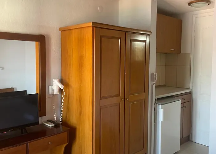 Eros-iros Portside Apartmán *