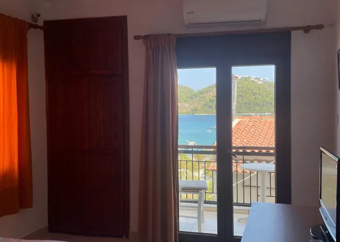 Eros-iros Portside * Skiathos