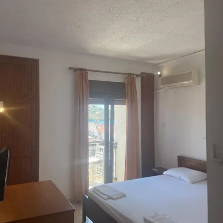 Eros-iros Portside Apartman *