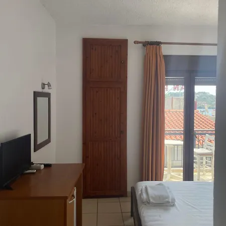 Apartment Eros-Iros Portside Stays Skiathos, The Authentic Sporadean Living *