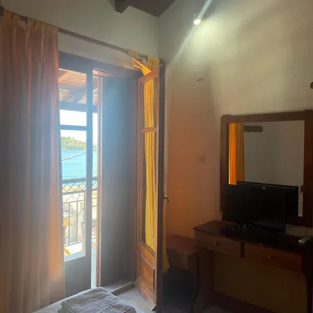 Eros-Iros Portside Stays Skiathos, The Authentic Sporadean Living Skiathos Town