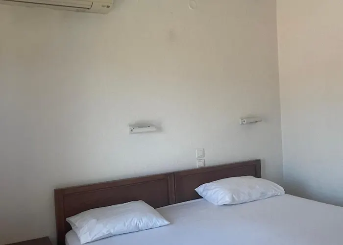 Eros-Iros Portside Stays Skiathos Apartment *