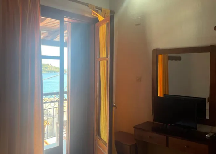 Eros-Iros Portside Stays Skiathos Skiathos Town