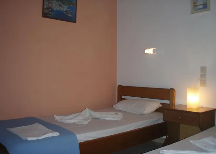 Eros-Iros Portside Stays Skiathos *